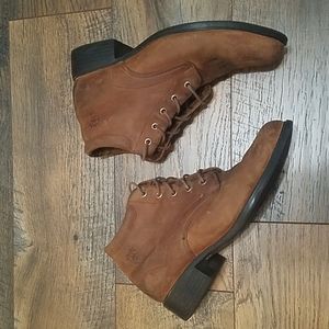 Ariat leather lacer boots 7